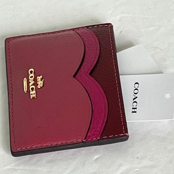 Coach Scalloped Heart Card Case Red Pebbled Leather CU138 Slim Wallet - Picture 3 of 5